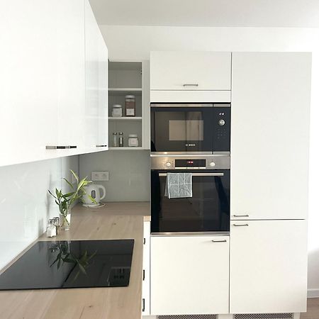 Elegant Escape Apartment III - Free Parking, Easy Access To City Center Μπρατισλάβα Εξωτερικό φωτογραφία