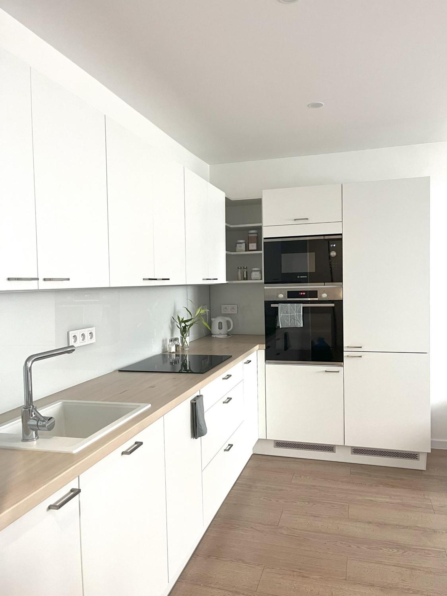 Elegant Escape Apartment III - Free Parking, Easy Access To City Center Μπρατισλάβα Εξωτερικό φωτογραφία