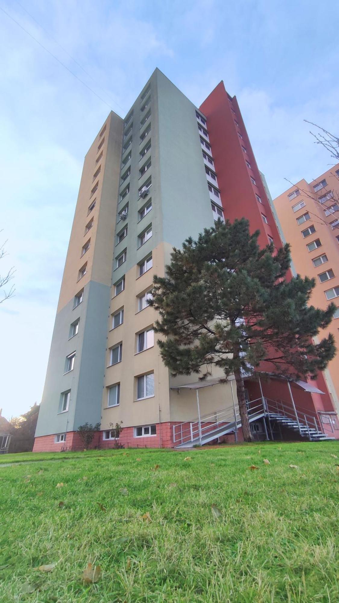 Elegant Escape Apartment III - Free Parking, Easy Access To City Center Μπρατισλάβα Εξωτερικό φωτογραφία